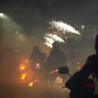 Desfile de antorchas de Motauros 2025 en la noche del sábado.