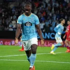 Aidoo celebra un gol con el Celta.