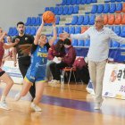 Una acción del último partido de Ponce ante el líder Unibasket.