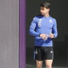 Luis Pérez sale al entrenamiento del Real Valladolid.