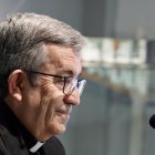 El Arzobispo de Valladolid y presidente de la Conferencia Episcopal Española, Luis Argüello, comparece tras el fallecimiento del Papa Francisco.