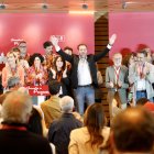 Óscar Puente, con su nueva ejecutiva en el PSOE de Valladolid.