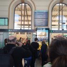 Caos en la estación de trenes de Valladolid por el apagón.