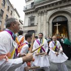 La Vera Cruz celebra la procesión de la Cruz de Mayo en Valladolid.