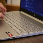 Usuario utilizando un  procesador de última generación