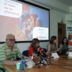 La directora general de la Fundación Aldaba - Proyecto Hombre, María Paz de la Puente; la directora de Programas, Ana Macías; la coordinadora del área de Prevención, Eva Camarero y José Carlos García de la Fundación Aldaba presentan la memoria de actividades de la Fundación en el año 2024 bajo el lema ‘El valor de la diferencia: el derecho a no beber’