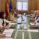 Reunión entre la presidenta de la Confederación Hidrográfica del Duero, María Jesús Lafuente, y el alcalde de Valladolid, Jesús Julio Carnero