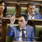 El portavoz del PSOE, Pedro Herrero, durante el pleno de julio en el Ayuntamiento