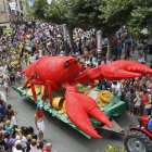 Desfile de carrozas en Herrera de Pisuerga. Exaltación del cangrejo de río.