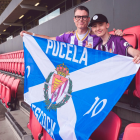 Martin Devlin junto a su hijo Cameron en el Bristol - Real Valladolid.