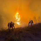 La UME trabajando en el incendio de Yeres/Llamas de Cabrera.