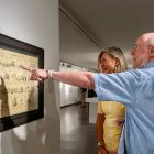 Irene Carvajal y Joaquín Díaz en la inauguración de la muestra.