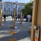 Arfacyl y Aseaf presentan la campaña ‘Puertas que abren historias’ en la plaza Zorrilla de Valladolid