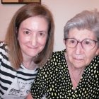 Marisa con su madre María Luisa, que padece la enfermedad de Alzheimer
