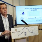 El presidente de la Diputación de Valladolid, Conrado Íscar, presenta todas las novedades del Plan de Vivienda de la institución provincial.