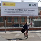 Cartel que anuncia las obras de la nueva estación de tren de Valladolid.