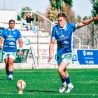 Taibo se dispone a chutar a palos.