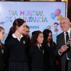 El alcalde de Valladolid, Jesús Julio Carnero, preside el acto institucional con motivo del Día Mundial de la Infancia