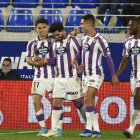 Monchu, Raúl Moro, Lucas Rosa y Sylla celebran un gol en Huesca.