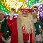La tradicional 'Cabalgaza' de Papá Noel recorre las calles del centro de Valladolid