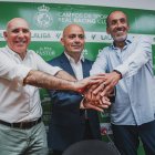 Aragón, entre Higuera (presidente) y Ceria (máximo accionista).