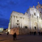 Plaza de Portugalete con vistas a la catedral en una imagen de archivo.