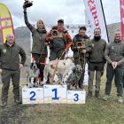 Pódium nacional femenino, con Eva Rius, subcampeona y Mónica Ojeda, tercera y escoltando a Lola Abellán.