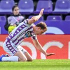 Latasa pega con la mano en el suelo tras su enésimo fallo.