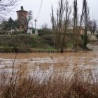 El Duero se desborda a su paso por Quintanilla de Onésimo.