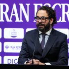 Víctor Orta, durante su rueda de prensa.