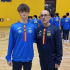 El vallisoletano Pablo Alonso junto al seleccionador Jordi Ribera.
