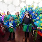 La Cúpula del Milenio se llena de disfraces para despedir el Carnaval.
