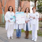 Programa ASI, de Asistencia Sanitaria Integral, en el Hospital Universitario Río Hortega. De derecha a izquierda, Rosa Rebaque, técnica en cuidados auxiliares de enfermería (TCAE) en urgencias; Mar Villacorta, responsable de Calidad; Lucía Zúñiga, subdirectora de Enfermería; y Ana Cristina Puente, enfermera gestora de casos.