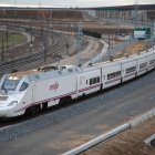 Tren AVE con el que Renfe presta servicio a Palencia y León en una imagen de archivo