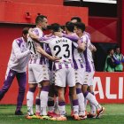 Celebración del gol de Moro en la última victoria en Miranda.