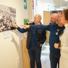 Minguela y Juan Carlos rememoran junto a Mayte Martínez la final de España Sub-21 retratada en la Exposición.
