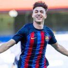 Víctor Barberá celebra un gol con el Barcelona B.