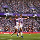 Meseguer (i.) festeja junto a Lucas Rosa su gol al Burgos, hace dos temporadas.
