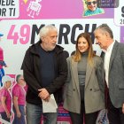 El humorista Leo Harlem participa en la presentación de la Marcha Asprona 2026.