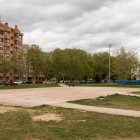 Terreno en el que se ubicará el futuro polideportivo del colegio Miguel Delibes en Valladolid.