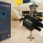 Museo de La Ciencia. Maqueta a tamaño real de una de las sondas espaciales Voyager.