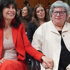 ANA REDONDO Y DOLORES VÁZQUEZ.