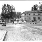 Vista de la plaza de San Bartolomé hacia la avenida de Gijón antes de los años 70.
