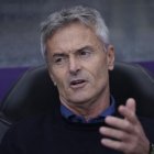 Fran Escribá, en el banquillo de Zorrilla ante el Zaragoza.