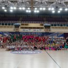 Foto de familia de los equipos participantes de la Copa de Castilla y León de voleibol.