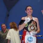 Isa Rivero tras ganar la defensa del cinturón de la WBA.