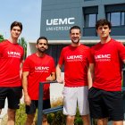 Barrio y jugadores del CBCV, en la UEMC.