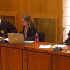 El fiscal en el 'caso ataúdes', durante su informe final en la Audiencia de Valladolid.