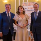 Nuria Pilar Riesco recibe el premio ‘SEN Cefaleas’