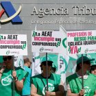 CSIF informa sobre la huelga de 24 horas convocada en los centros Agencia Estatal de la Administración Tributaria.